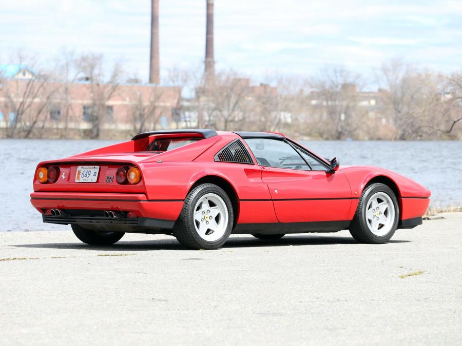  Ferrari 328 GTS 1985 года  (фото 38 из 44)